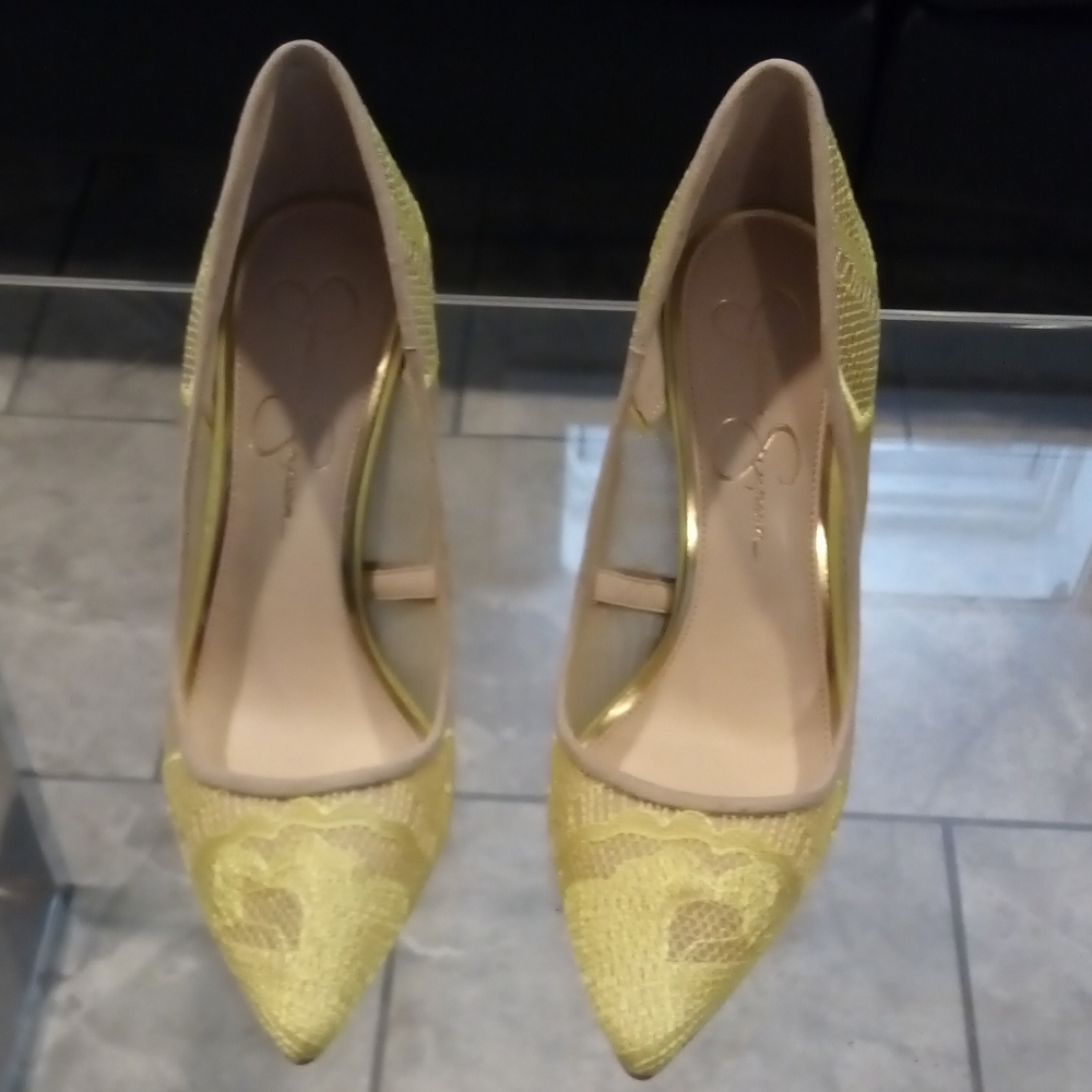 Jessica Simpson heels